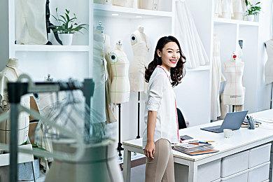 《尼尔：机械纪元》动画vs游戏画面对比视频分享